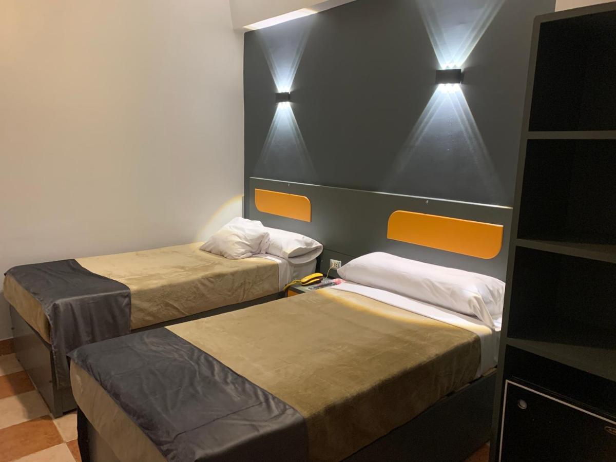 Royal Hotel Qinā Dış mekan fotoğraf